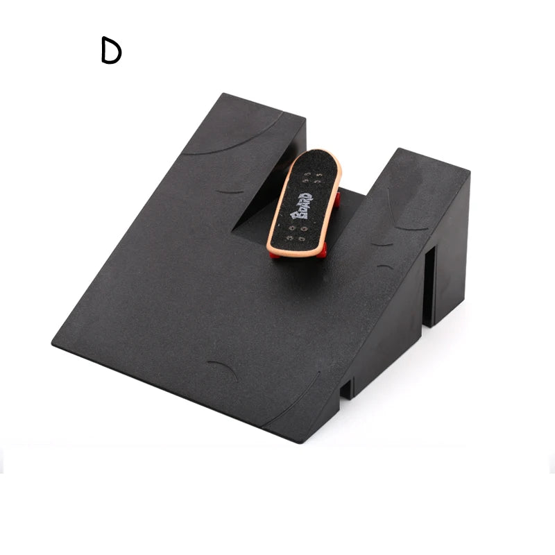 Finger Skateboard Skatepark Mini Ramp Skateboarding with Metal Wheels Finger Teck Toys for Finger Sport Game