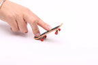 Finger Skateboard Skatepark Mini Ramp Skateboarding with Metal Wheels Finger Teck Toys for Finger Sport Game