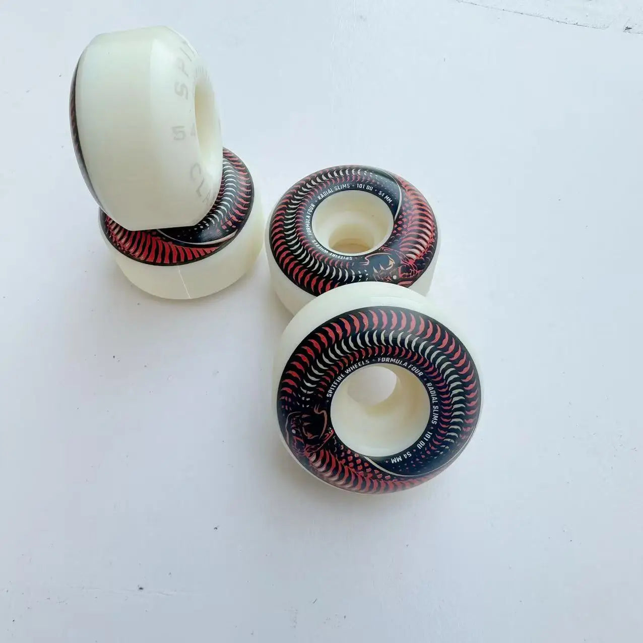 Spitfire wheels imported genuine Spitfire 52mm 101duro 53mm 54mm 56mm 99duro 80HD skateboard wheel for skateboard