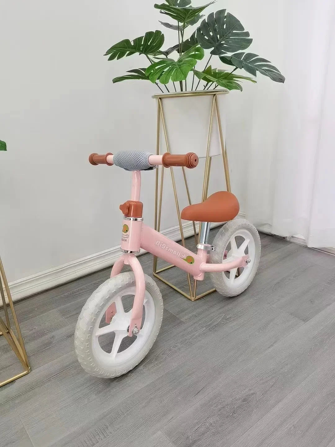 Children's Balance Bike Without Pedals 2-6 Years Old 3 Children's Bicycle  Walker Yo-yo Scooter